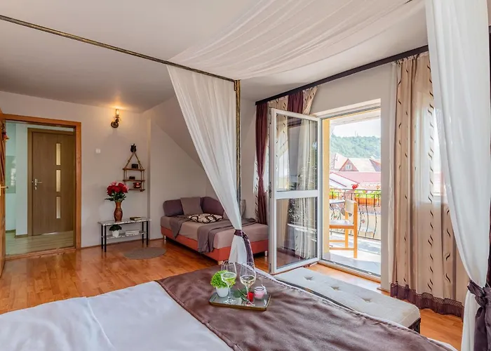 Rose Apartment
